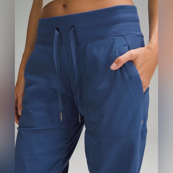lululemon athletica Pants - Lululemon Dance Studio Mid-Rise Pant
Regular woman’s size 6 8 10 12
